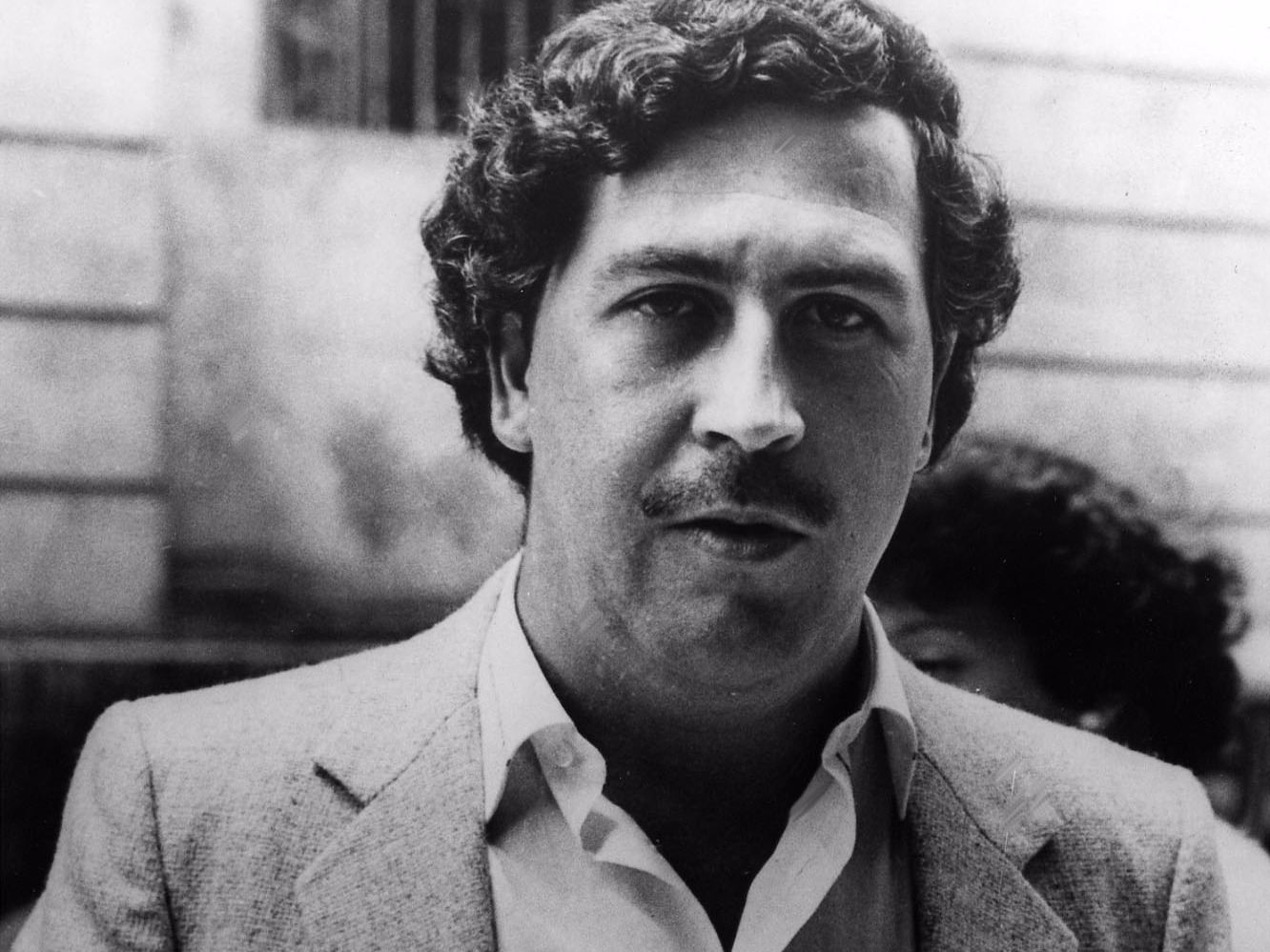 legendary-drug-lord-pablo-escobar-lost-21-billion-in-cash-each-year--and-it-didnt-matter.jpg